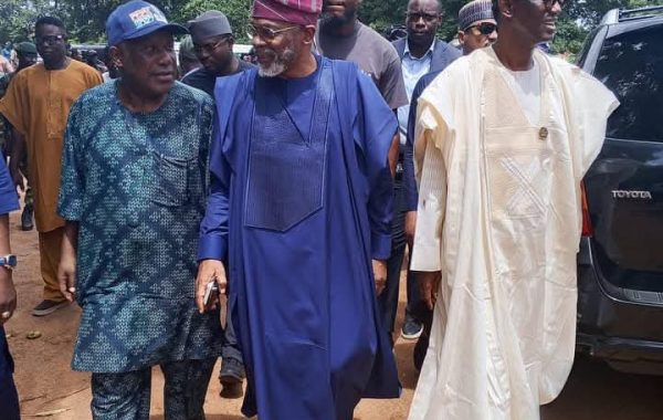 ORIIRE ABDUCTION:  24 HOURS AFTER MAKINDE’S VISIT, RIBADU, GBAJABIAMILA ,OTHER FG DELEGATION VISIT OGBOMOSO