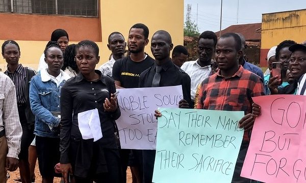 OYO TEACHERS PROTEST COLLEAGUE`S KIDNAP, AFTER GOVERNOR MAKINDE`S ASSURANCE