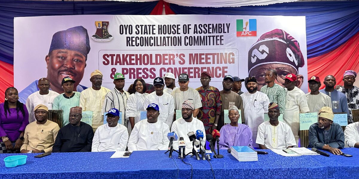 2027: APC DUST SETTLES IN OYO STATE AFTER STATE HOUSE OF ASSEMBLY RECONCILIATION COMMITTEE’S STAKEHOLDER’S MEETING (AUDIO)